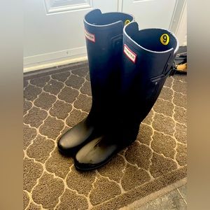 Hunter rain boots, size 9.